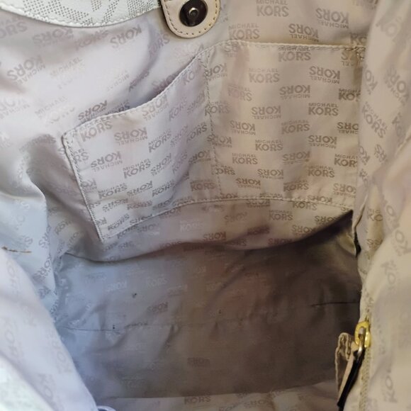 Michael Kors Lily Monogram Shoulder Bag - Picture 8 of 11